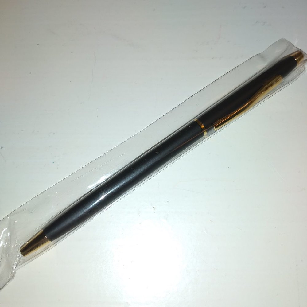 Black and gold pens - Picture 4 of 4